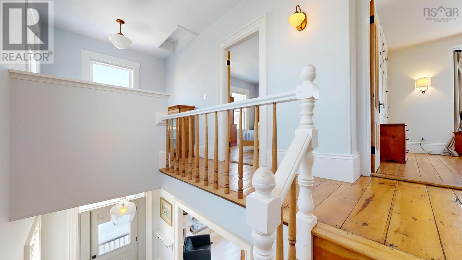 Property 27 of 48 of 13 John Street