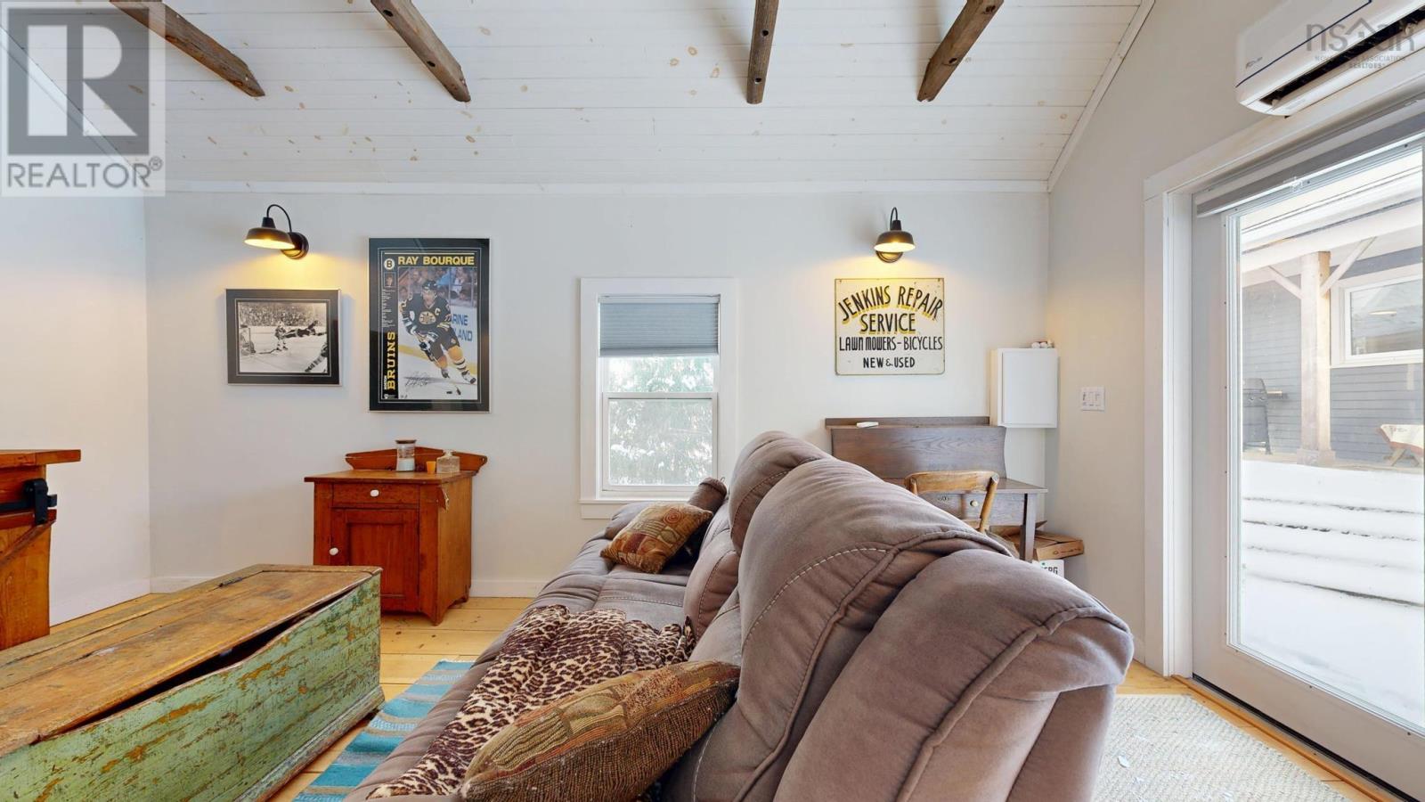 Property 39 of 48 of 13 John Street