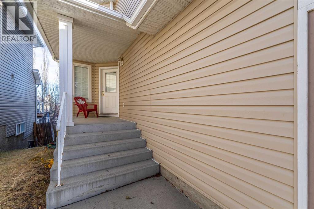 Single Family House for Sale in  Royal Elm Mews Royal Oak Calgary 