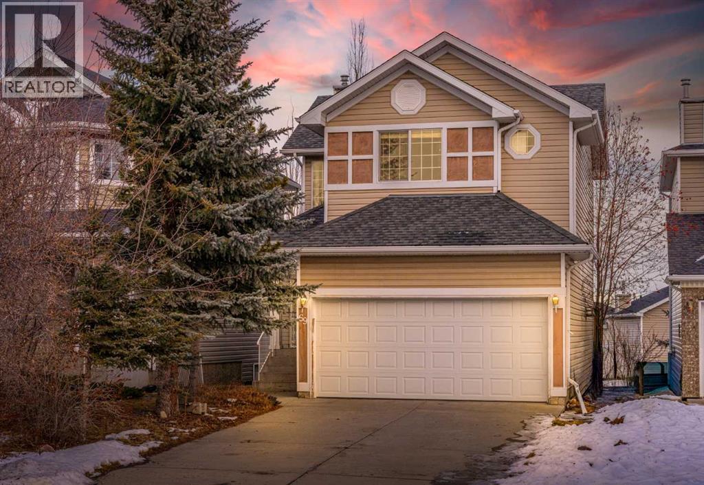 Single Family House for Sale in  Royal Elm Mews Royal Oak Calgary 