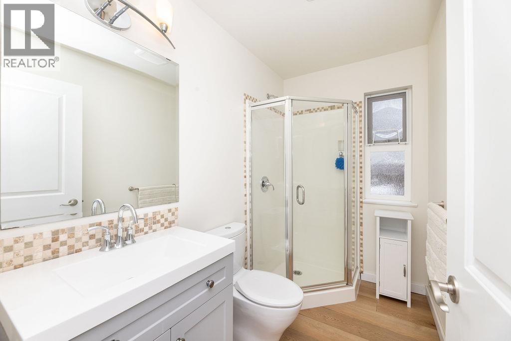 6251 JASPER ROAD, Sechelt