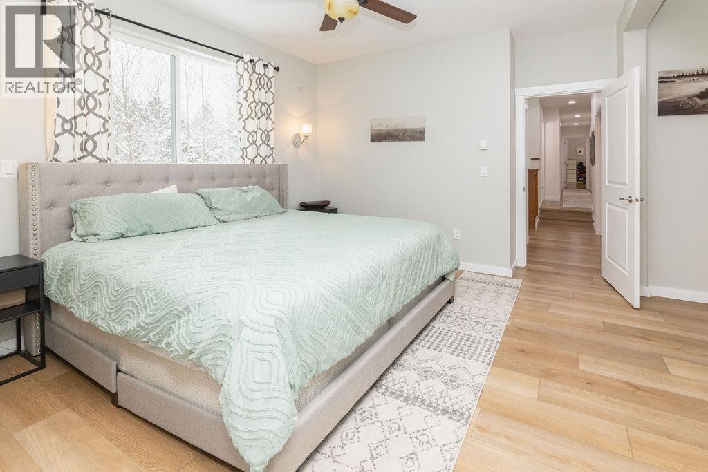 6251 JASPER ROAD, Sechelt