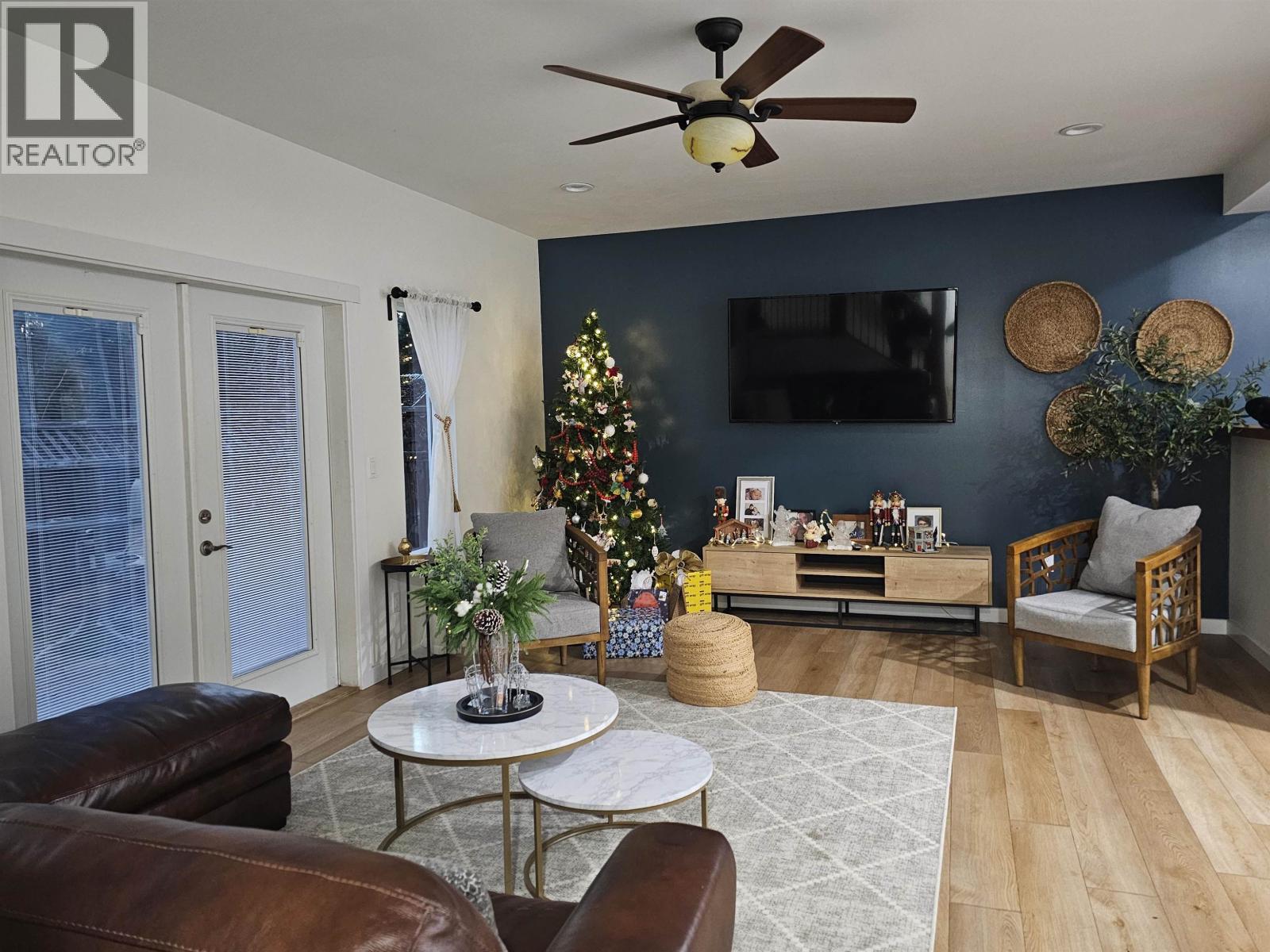 6251 JASPER ROAD, Sechelt