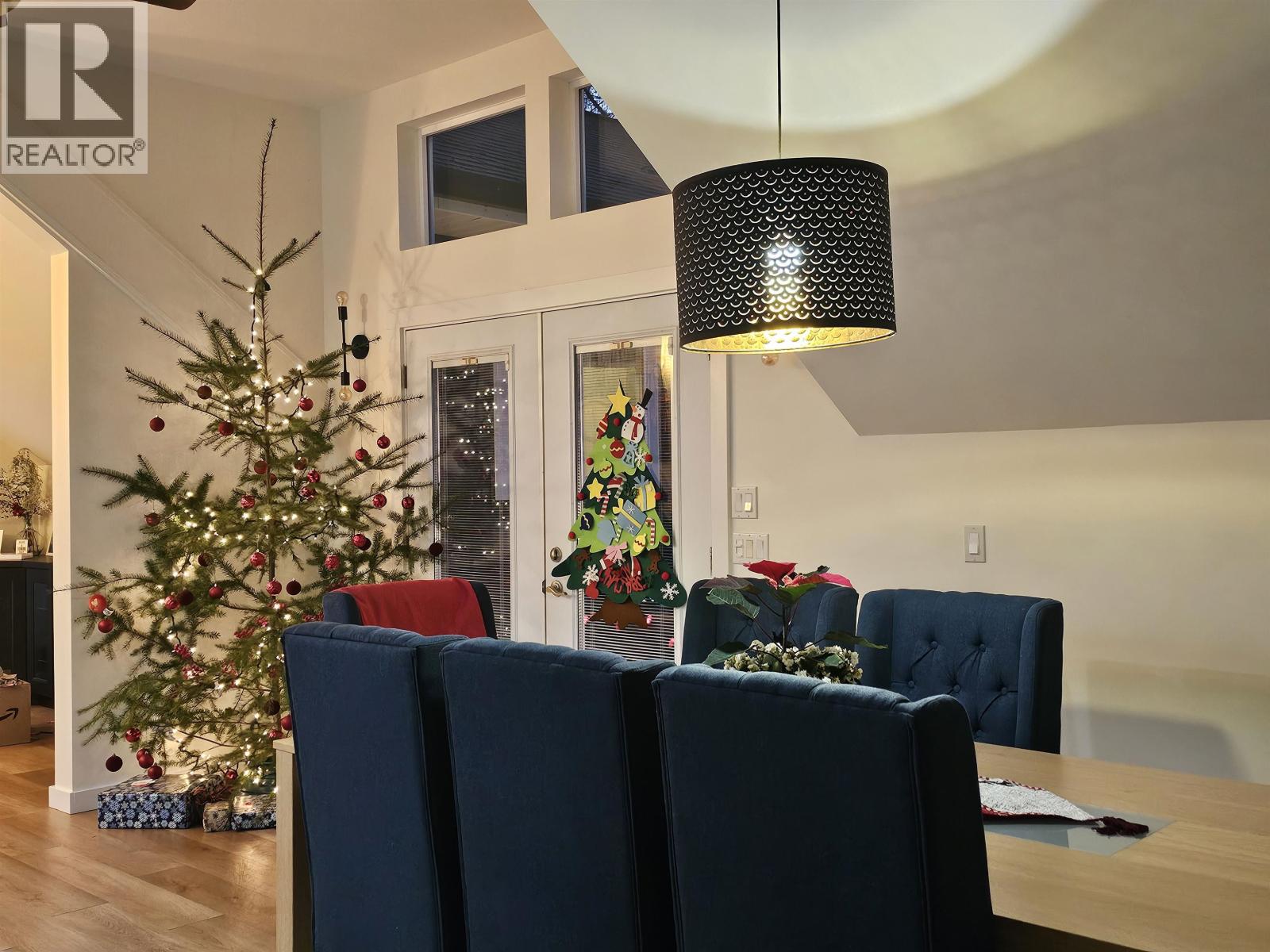 6251 JASPER ROAD, Sechelt