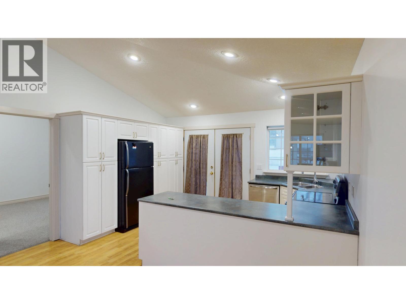 A 10007 111 AVENUE, Fort St. John