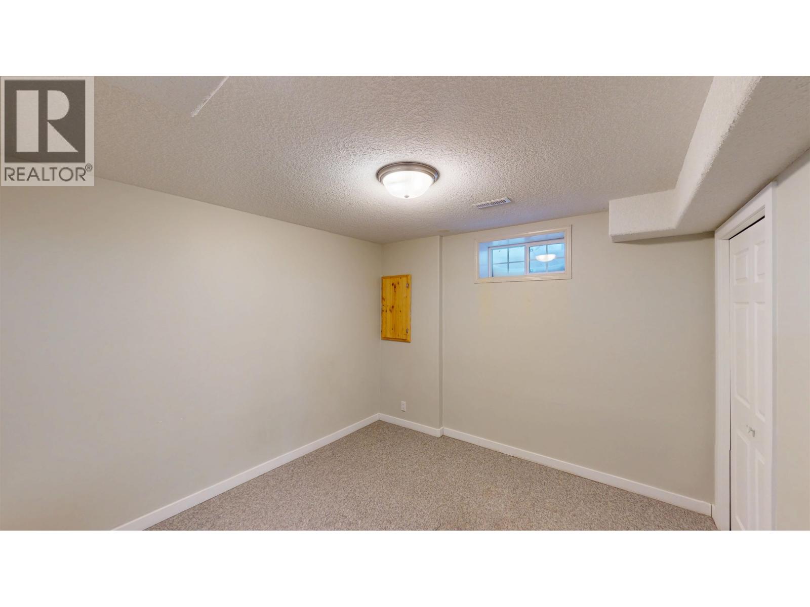 A 10007 111 AVENUE, Fort St. John