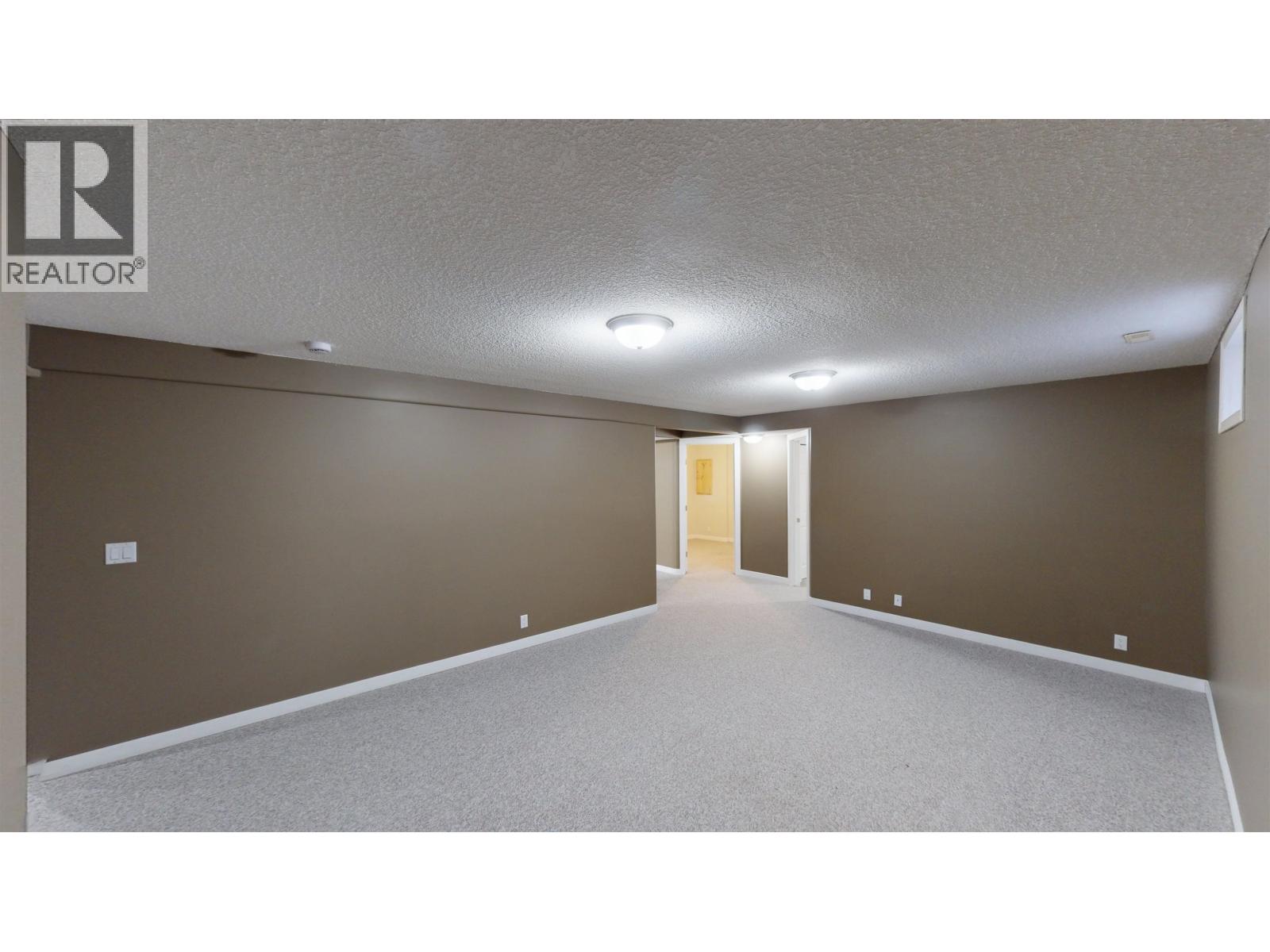 A 10007 111 AVENUE, Fort St. John