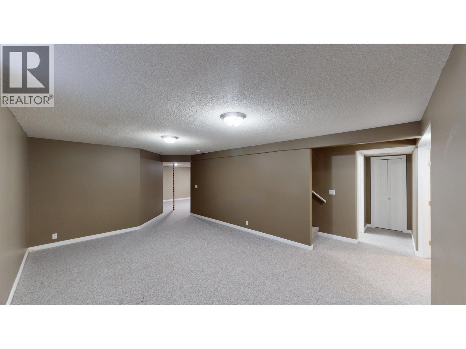 A 10007 111 AVENUE, Fort St. John