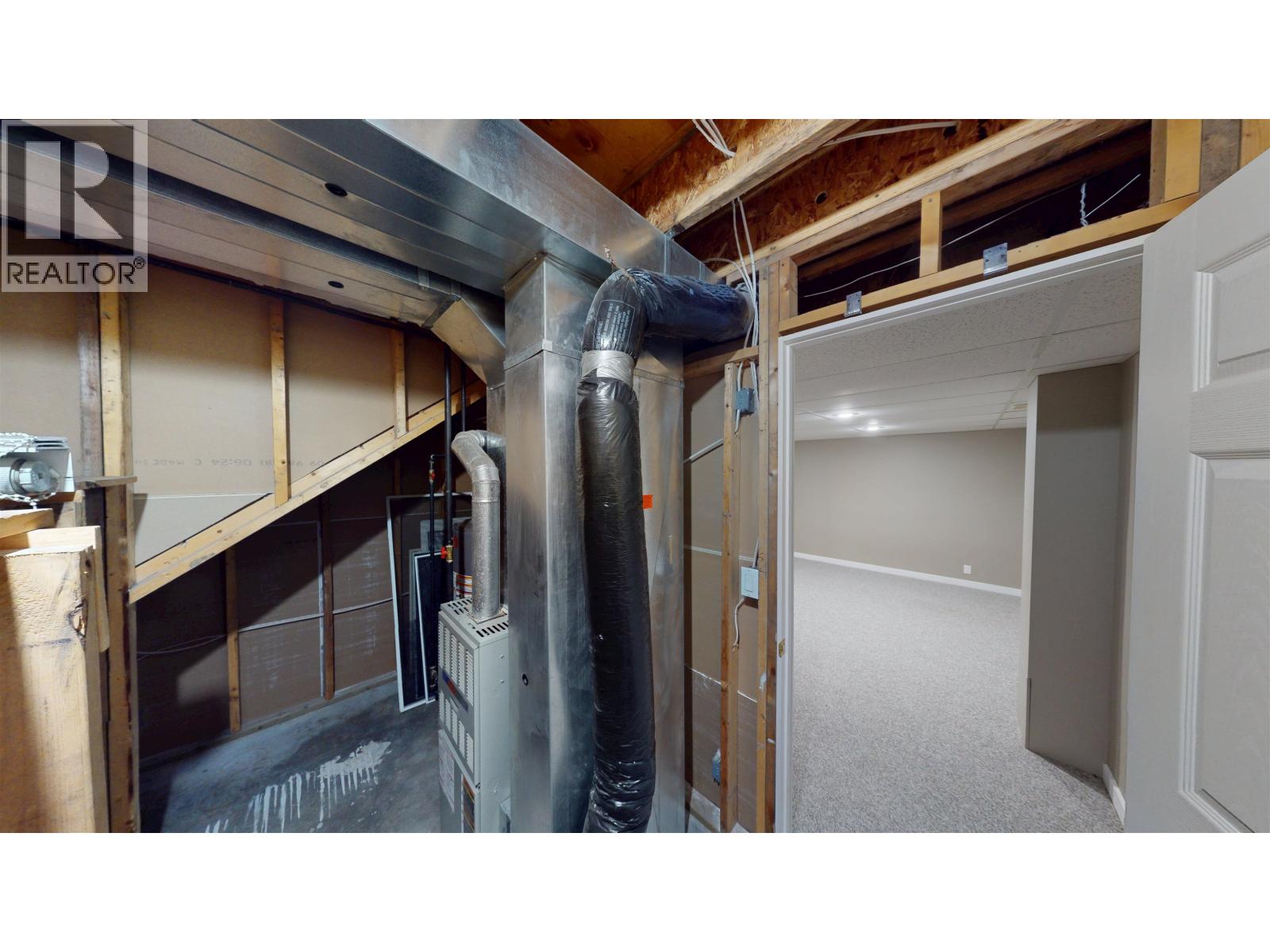 A 10007 111 AVENUE, Fort St. John