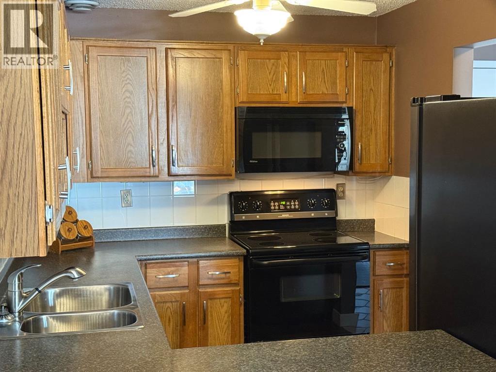 Single Family House for Sale in    Avenue NE Crescent Heights Calgary 