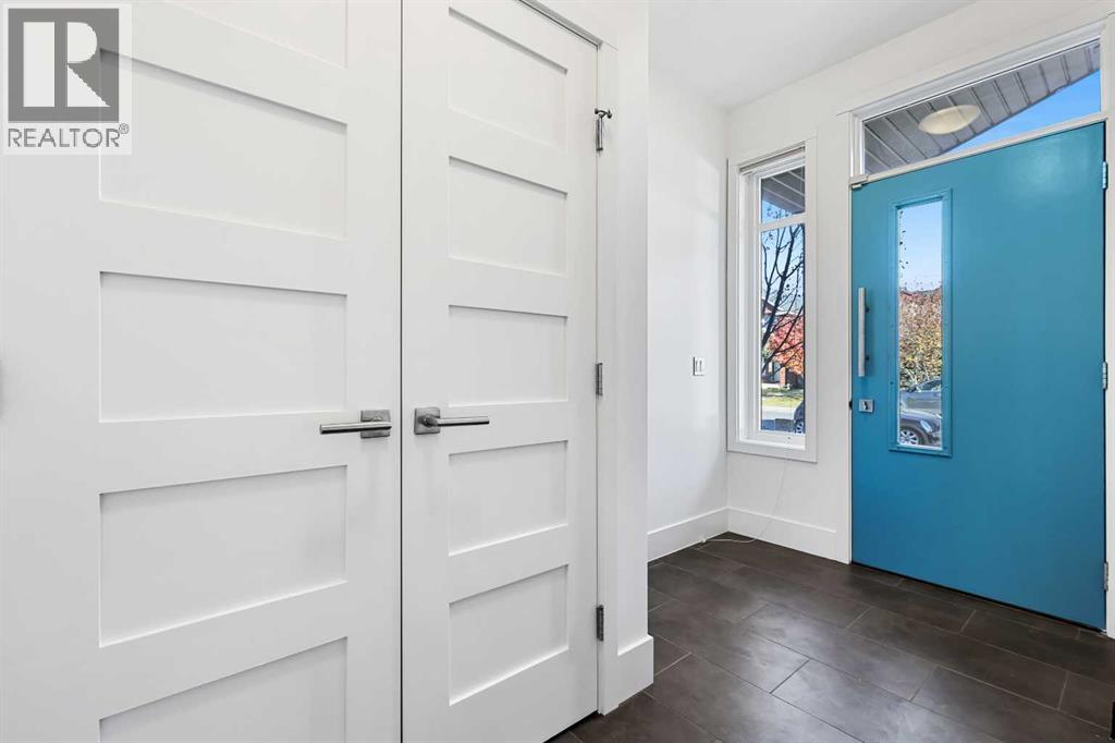 Single Family House for Sale in  a Street SW Richmond Calgary 