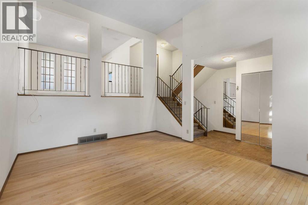 Single Family House 5 Level for Sale in   Dalhousie Drive Dalhousie Calgary 