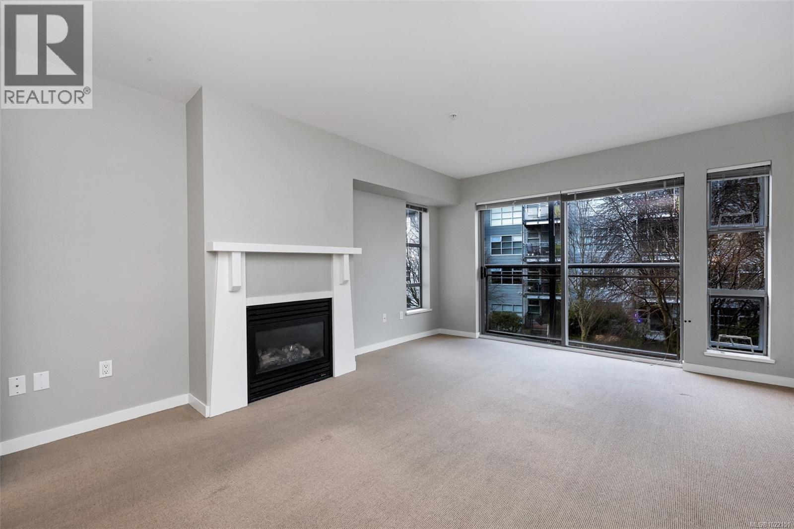 311 90 Regatta Landing, Victoria