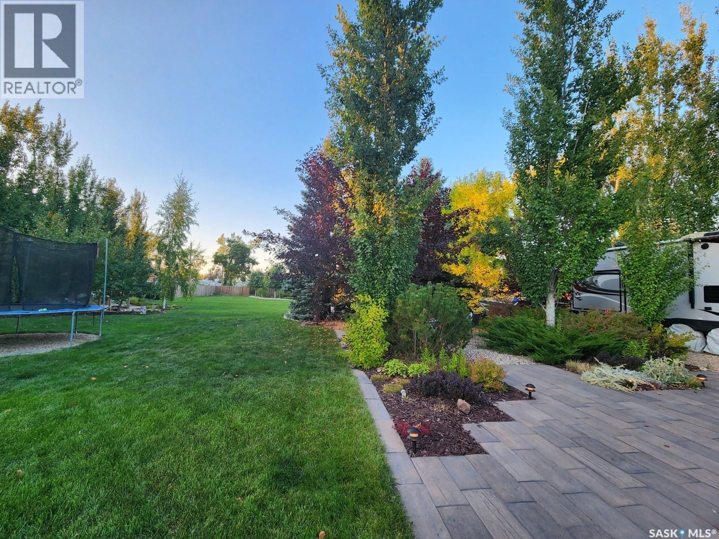 706 Grey AVENUE — photo 32
