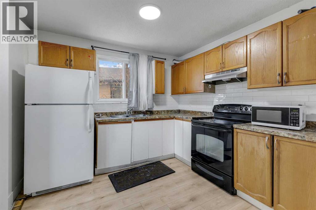 Single Family House Bi-level for Sale in  Whitworth Way NE Whitehorn Calgary 