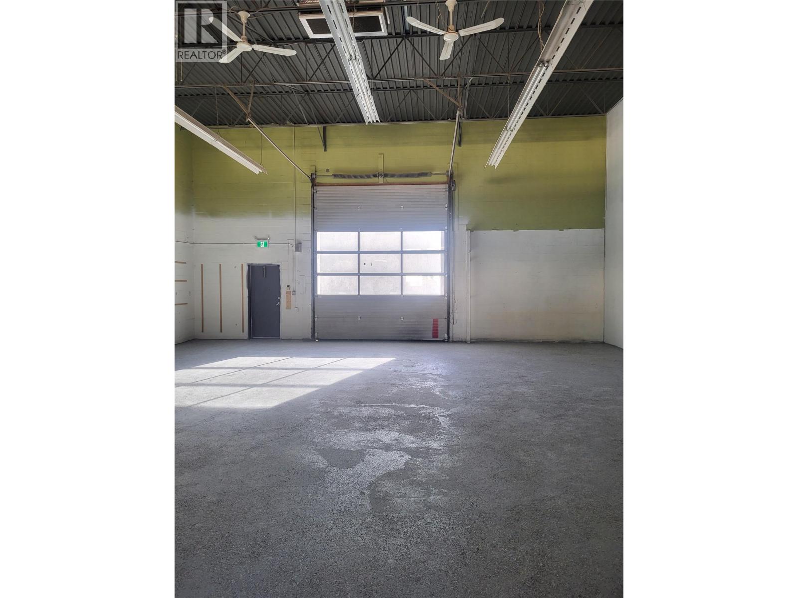  917 LAVAL Crescent, Kamloops