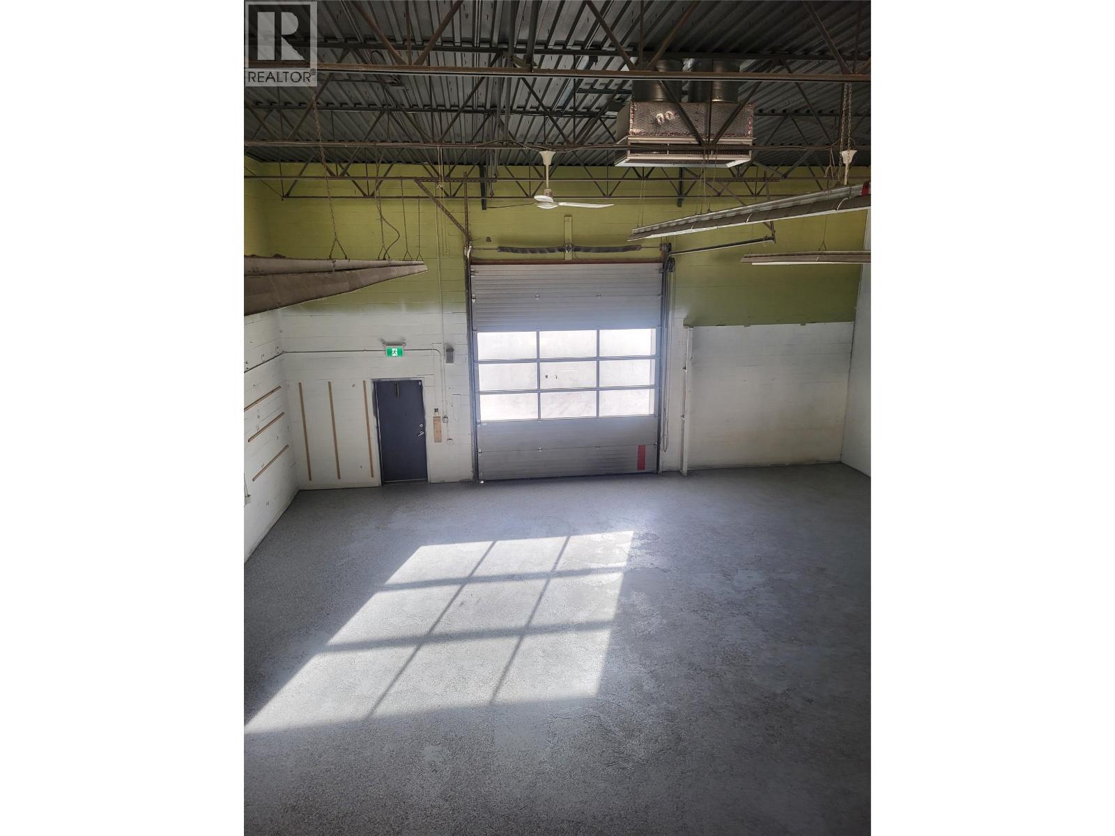  917 LAVAL Crescent, Kamloops