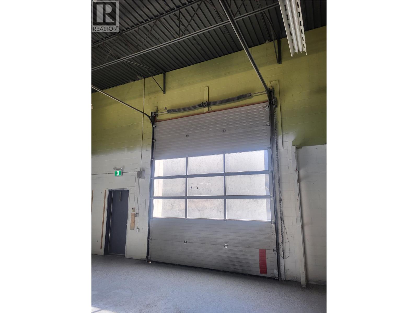  917 LAVAL Crescent, Kamloops