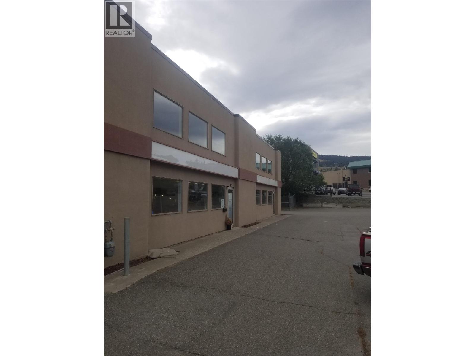  913 - 915 LAVAL Crescent, Kamloops