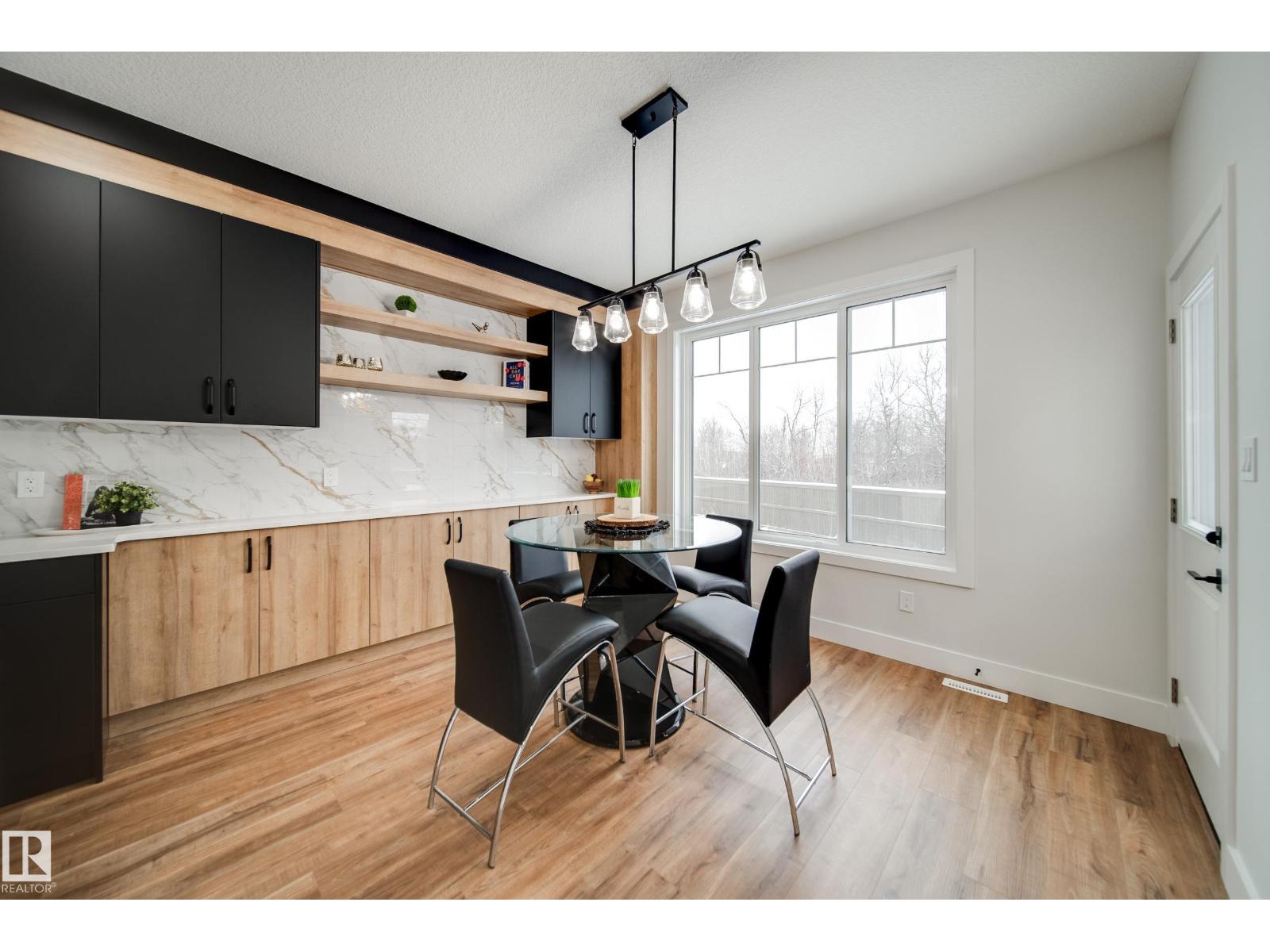 8812 183 AV NW, Edmonton