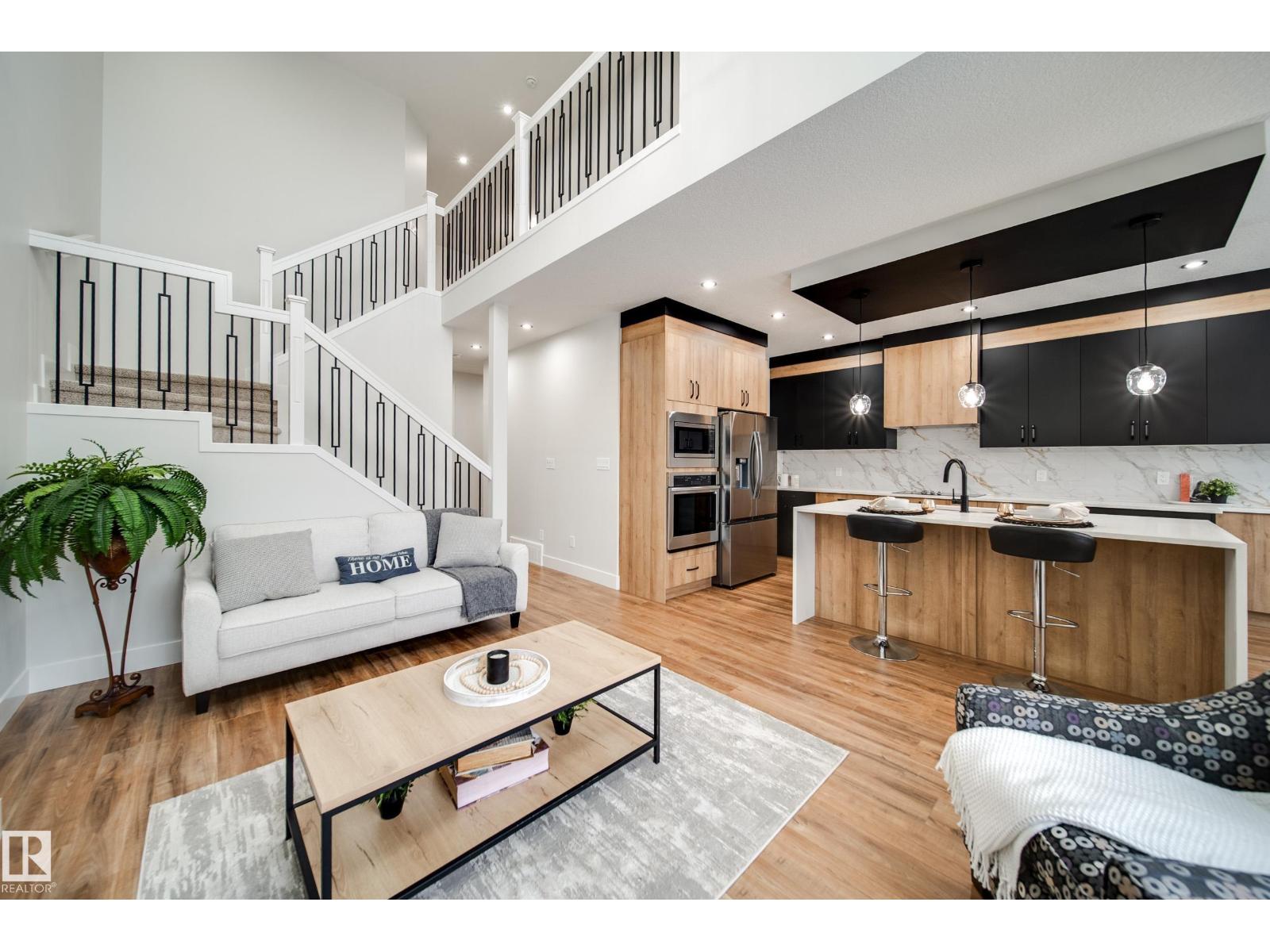 8812 183 AV NW, Edmonton