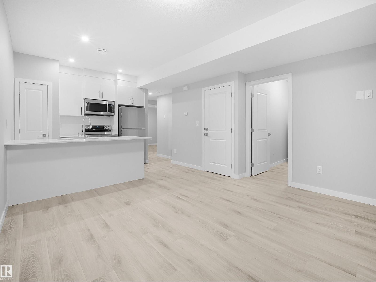 3272 DALLAS SCHMIDT DR NW, Edmonton