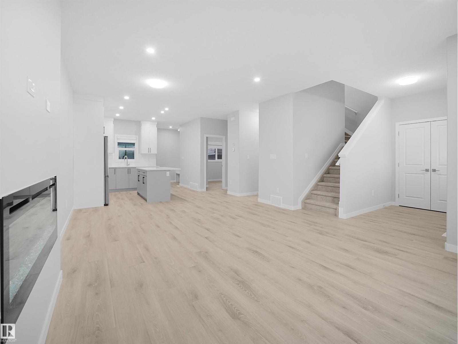 3272 DALLAS SCHMIDT DR NW, Edmonton