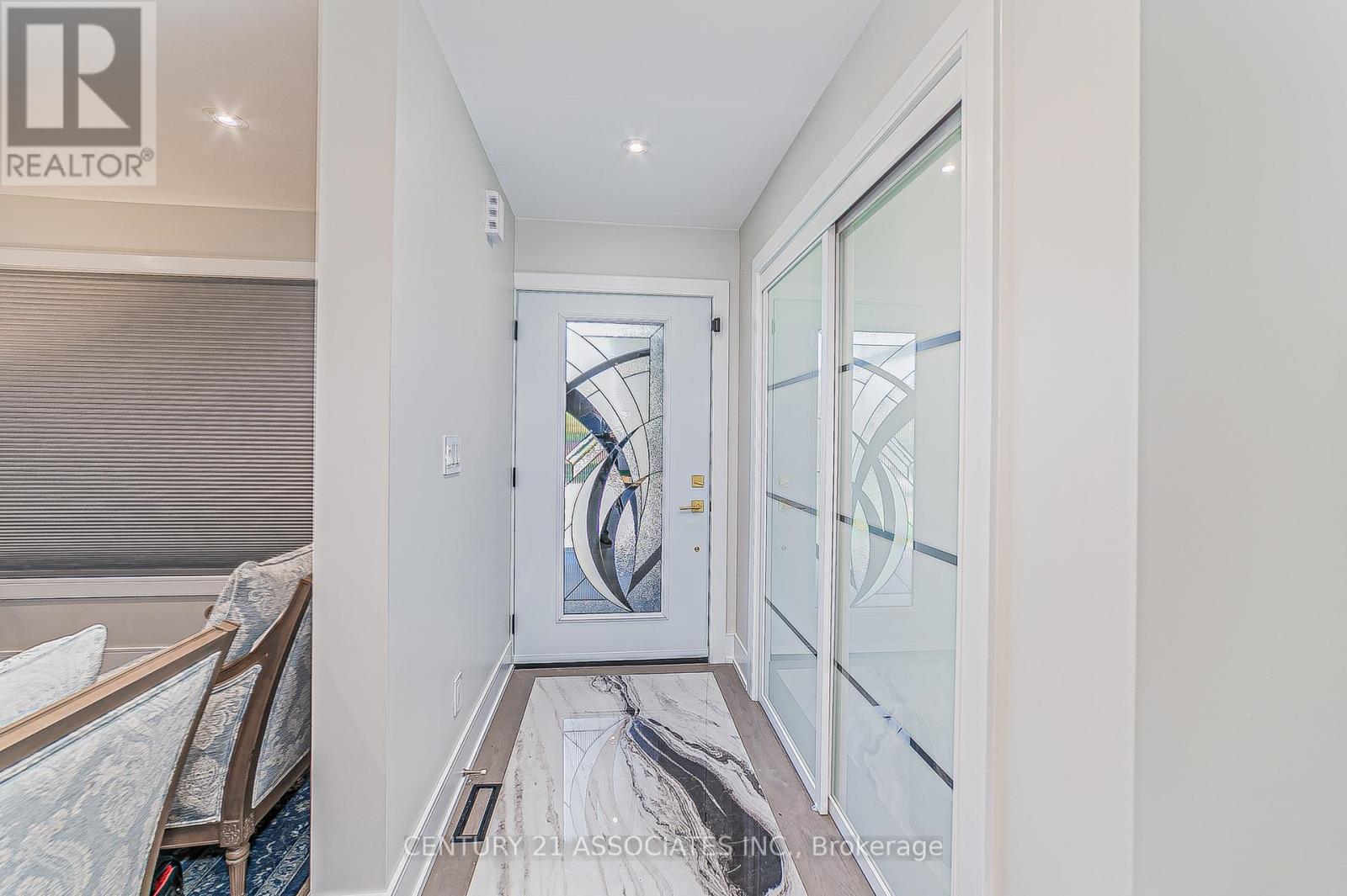 6255 MCCRACKEN DRIVE - Photo 2 of 41, Mississauga (East Credit), Ontario