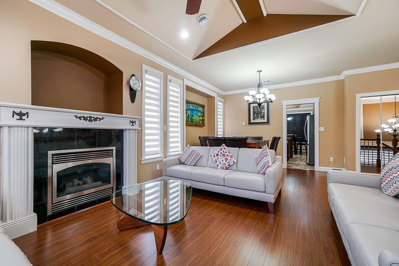 15588 92 AVENUE - Photo 4 of 9, Surrey, British Columbia