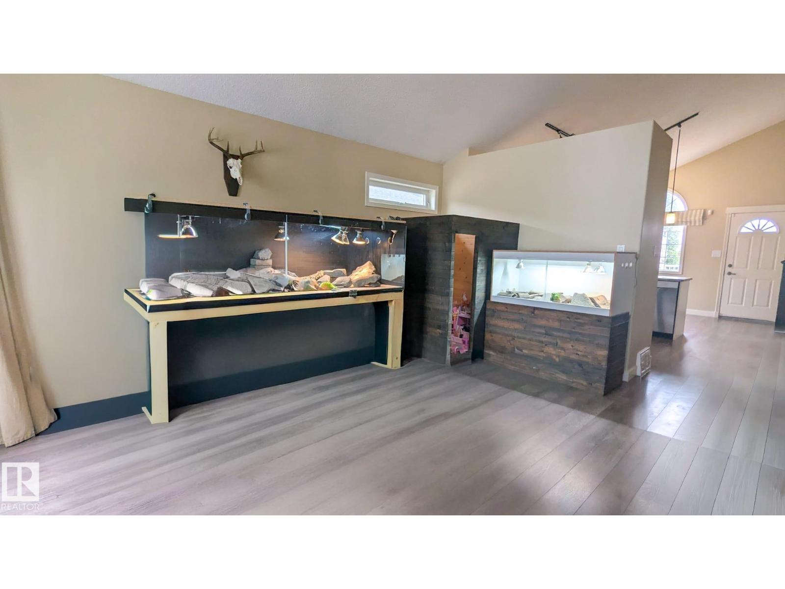 13817 131A AV NW, Edmonton