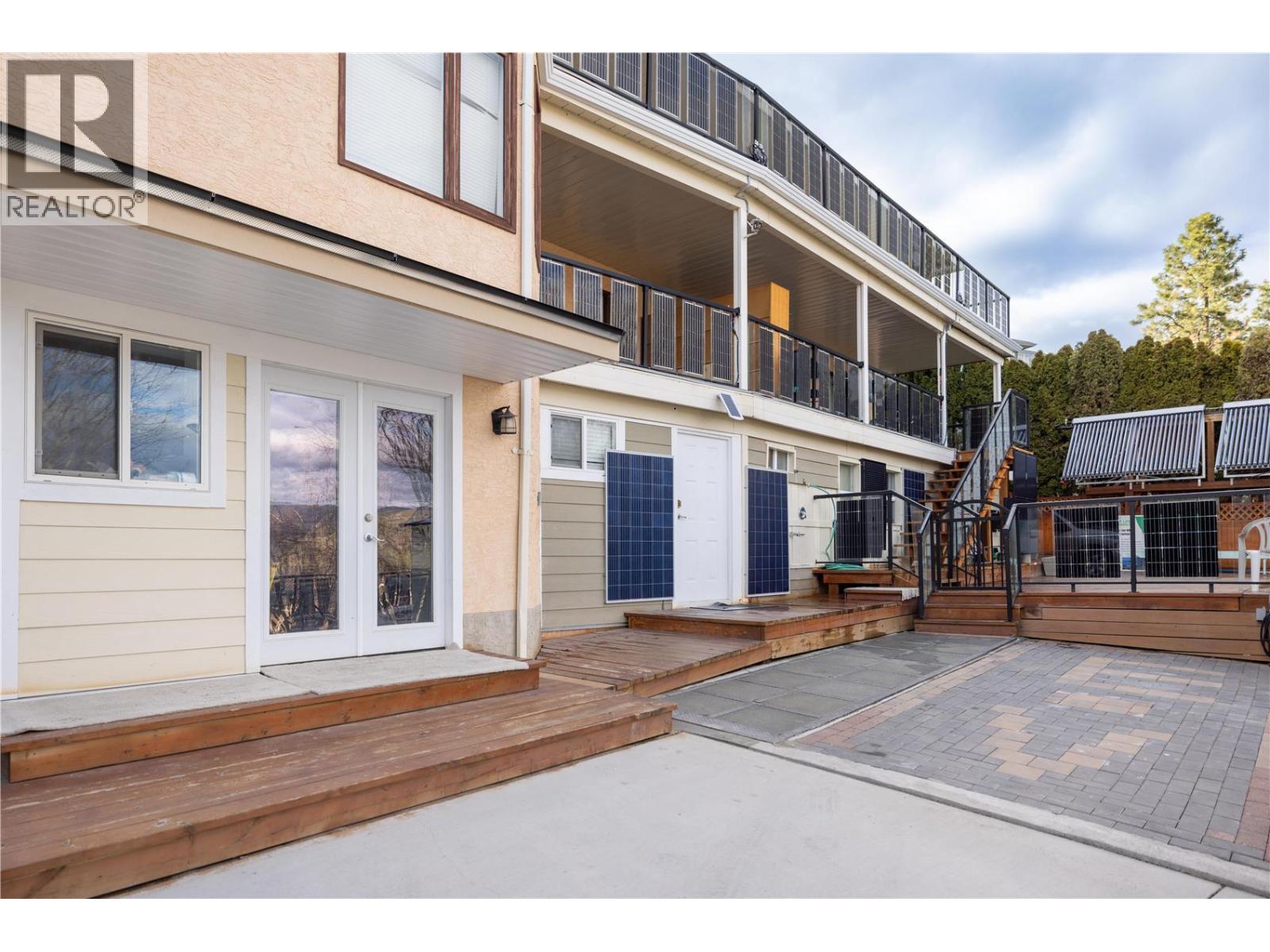  727 Cassiar Crescent, Kelowna