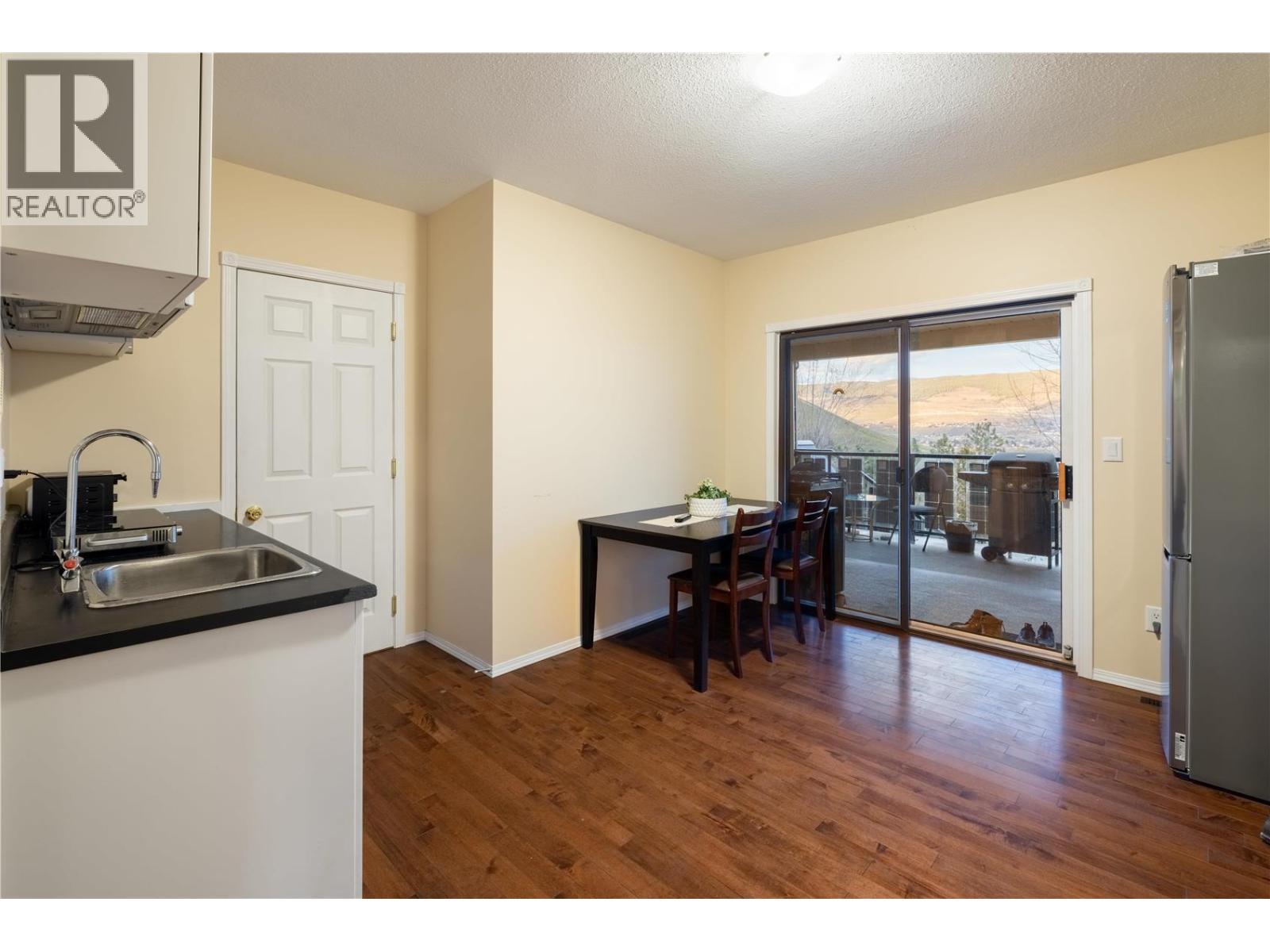  727 Cassiar Crescent, Kelowna