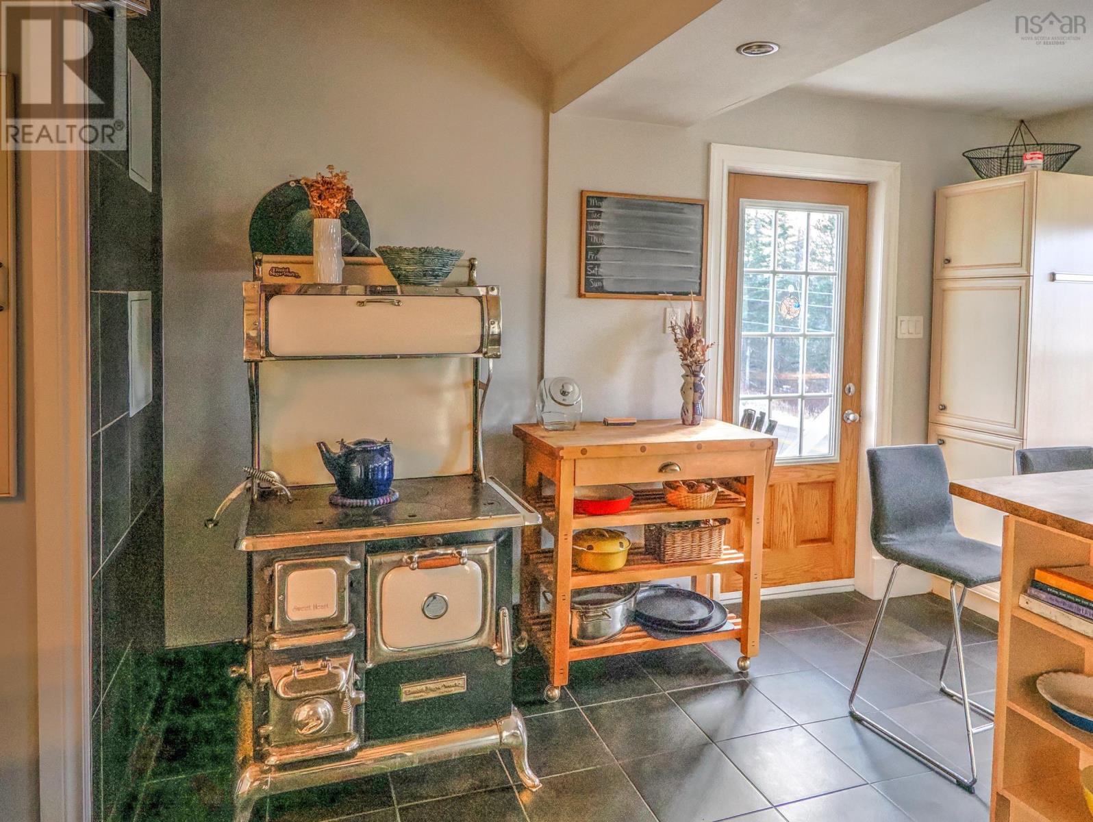 Property 11 of 39 of 7056 Highway 329