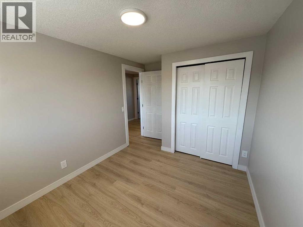 Single Family House for Sale in  Doverville Crescent SE Dover Calgary 