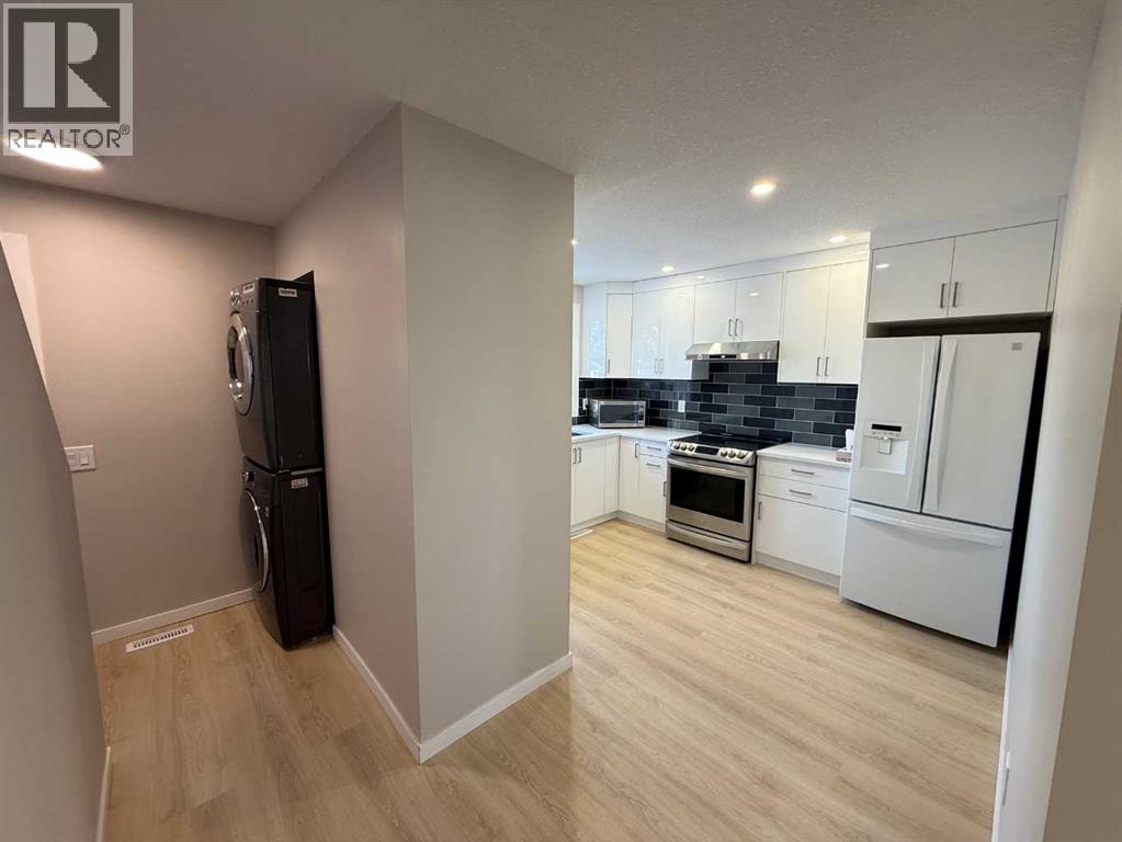 Single Family House for Sale in  Doverville Crescent SE Dover Calgary 