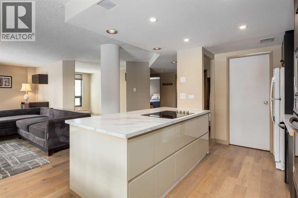 Single Family House for Sale in    Avenue SW Beltline Calgary 