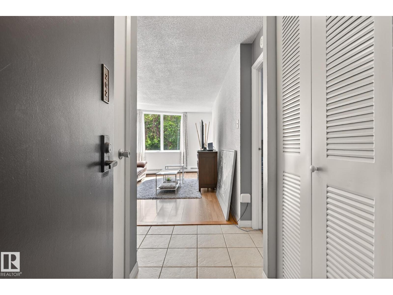 #202 9916 113 ST NW - 10