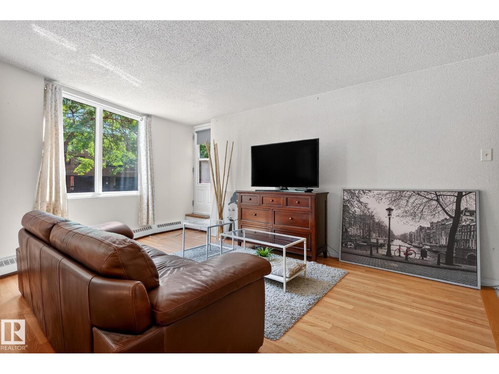 #202 9916 113 ST NW - 12