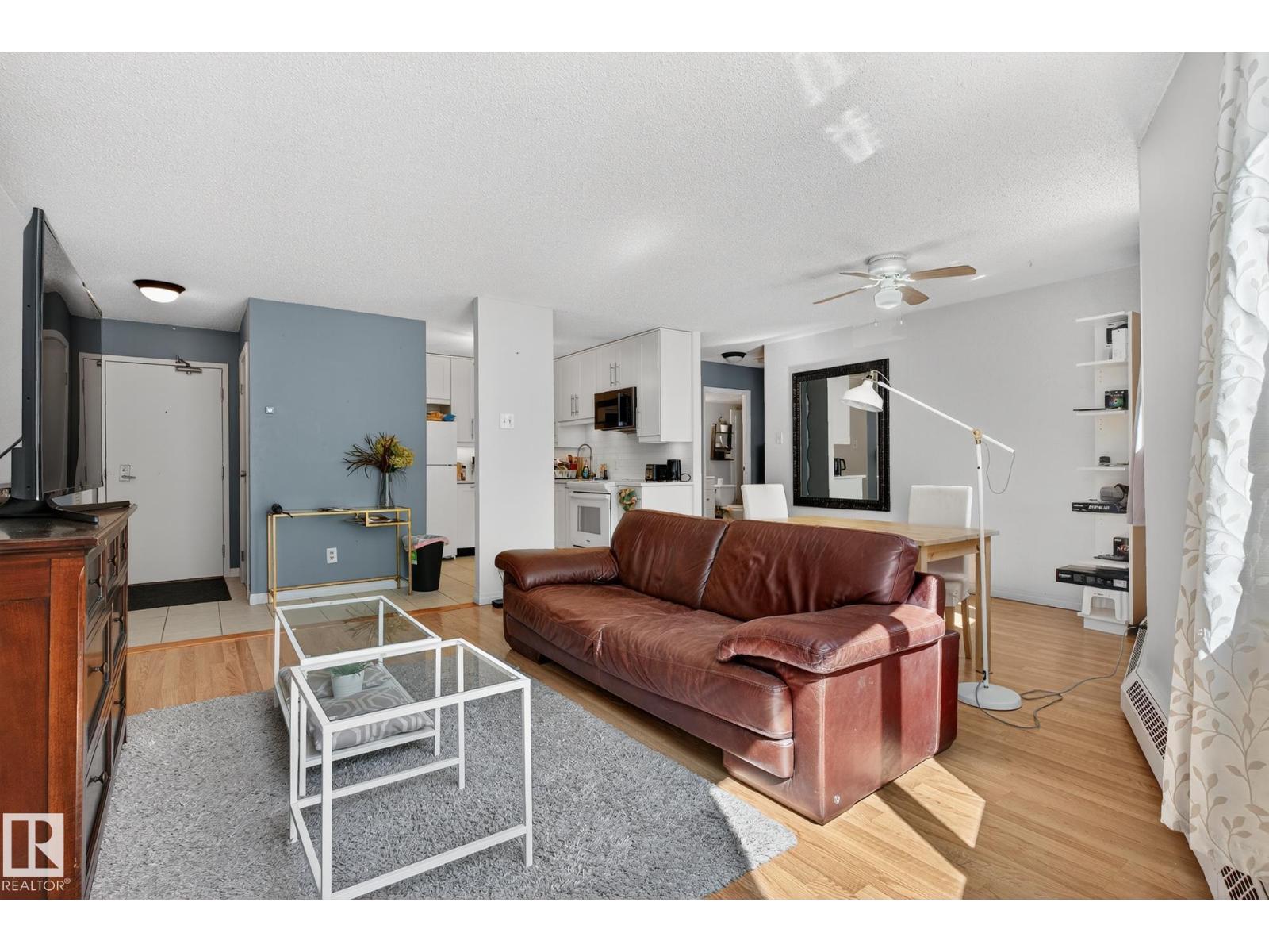 #202 9916 113 ST NW - 14