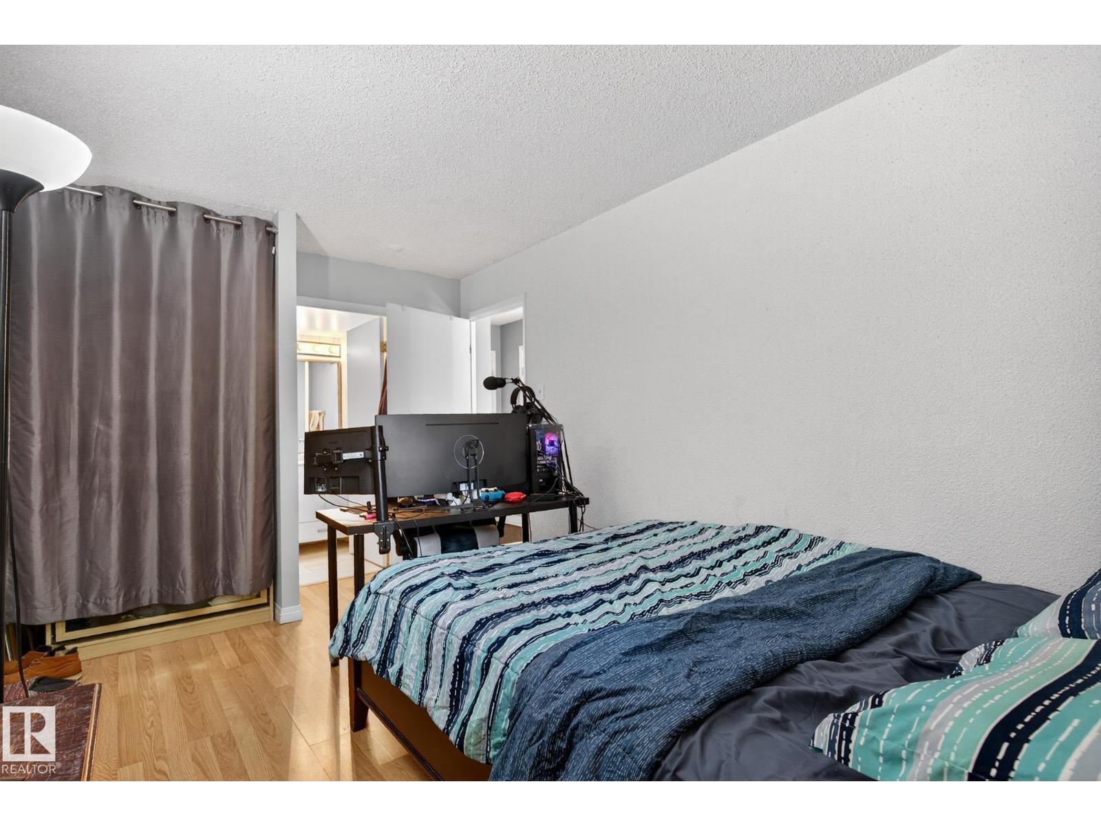 #202 9916 113 ST NW - 23