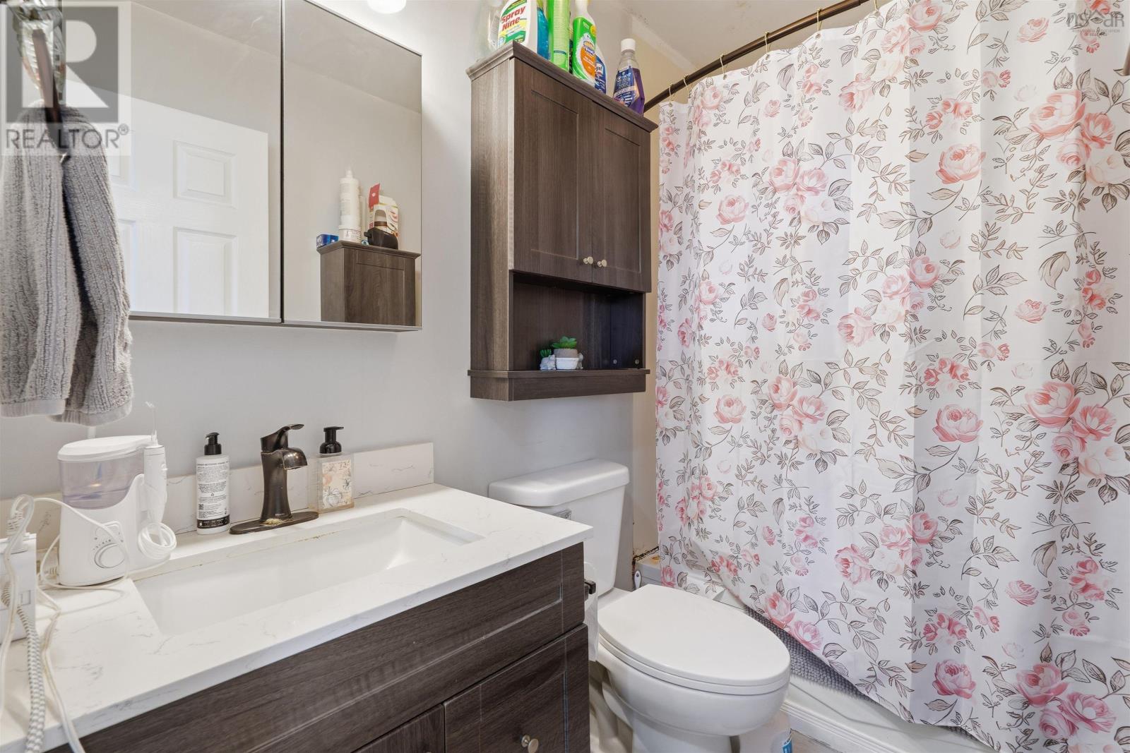 Property 8 of 26 of 3 Tantling Crescent