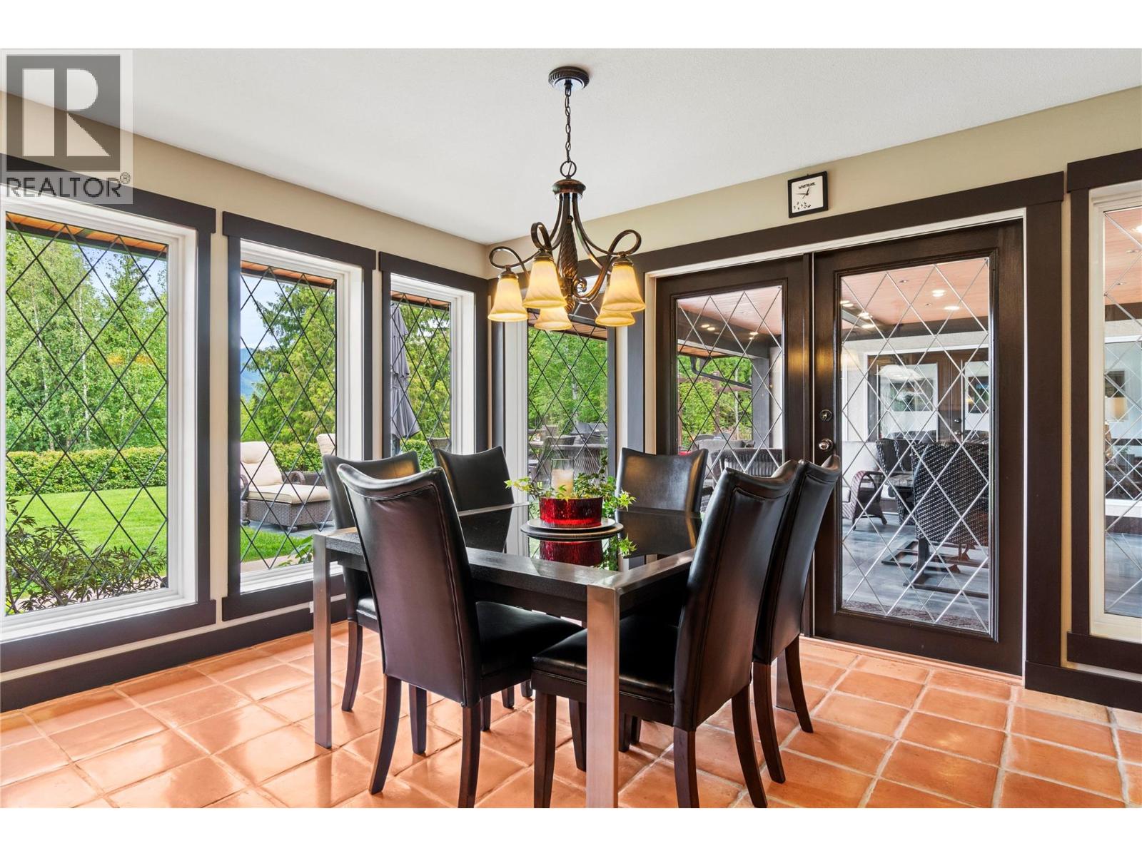  5121 IVY Road, Eagle Bay