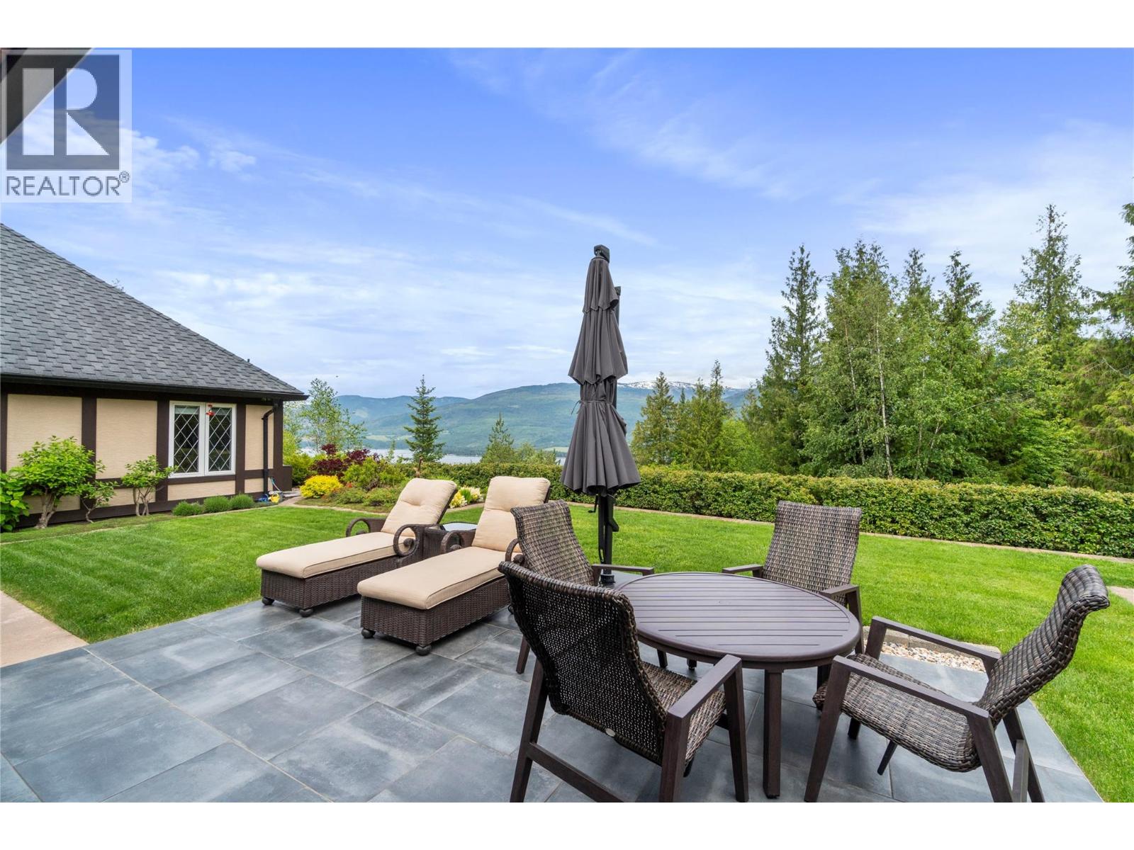  5121 IVY Road, Eagle Bay