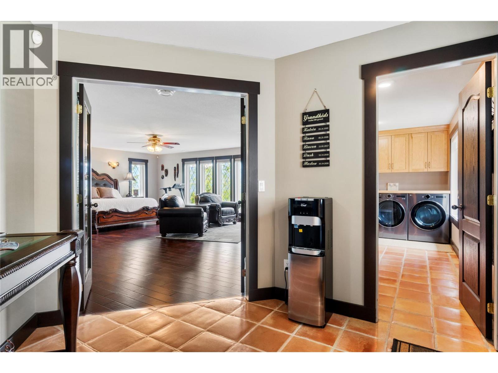  5121 IVY Road, Eagle Bay