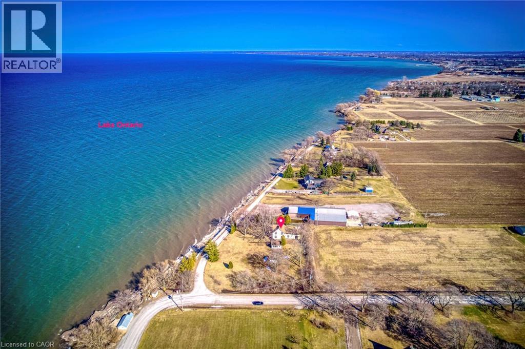 3590 LAKESHORE ROAD - 1