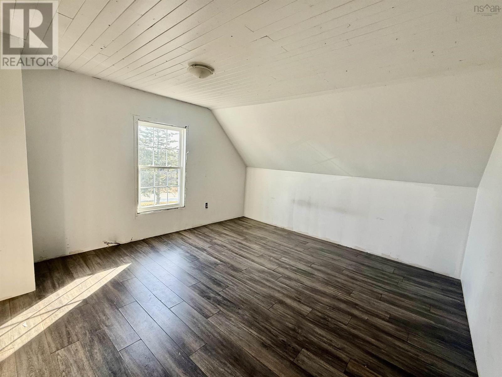 Property 11 of 20 of 1460 Stoney Island Road