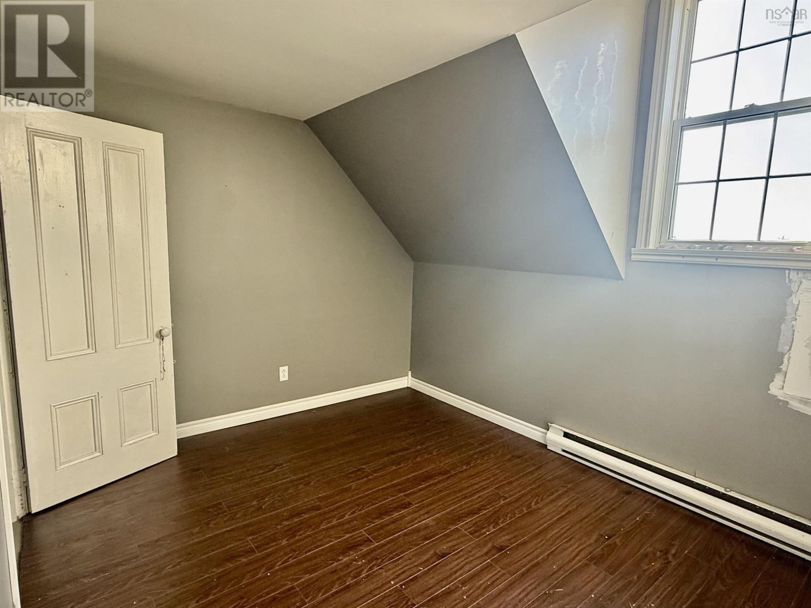 Property 14 of 20 of 1460 Stoney Island Road