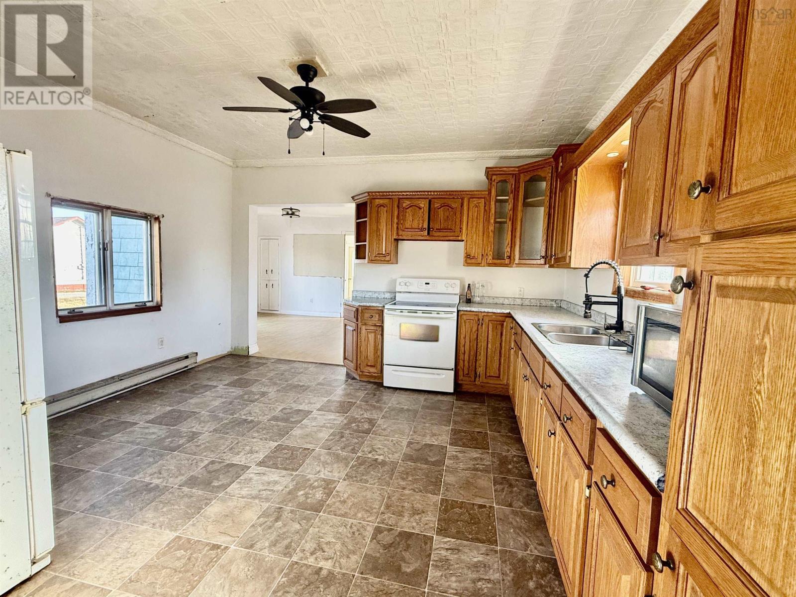 Property 3 of 20 of 1460 Stoney Island Road