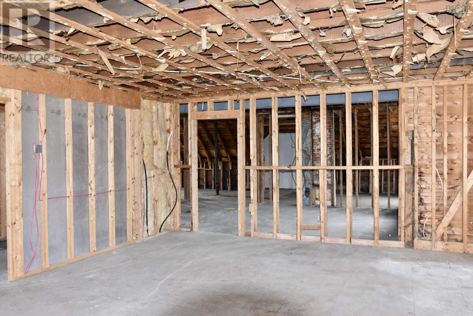 Property 41 of 46 of 284 Main Street