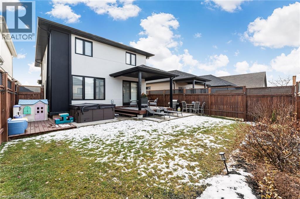 14 WILLOWBROOK Drive - Photo 3 of 48, Welland, Ontario